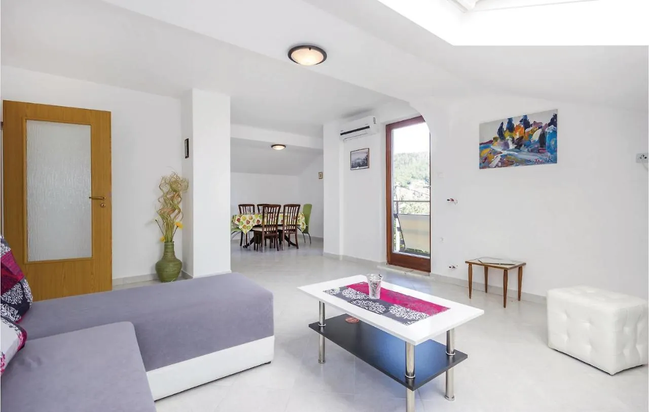 Amazing Apartment In Matulji With 3 Bedrooms And Wifi