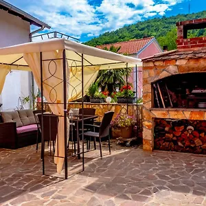 Appartamento Comfortable Near Opatija, Matulji